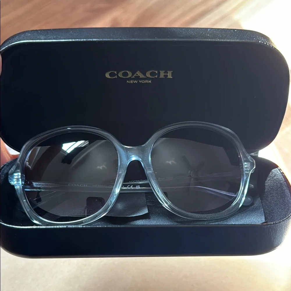 Coach Black Sunglasses Sleek Design - Picture 3 of 4
